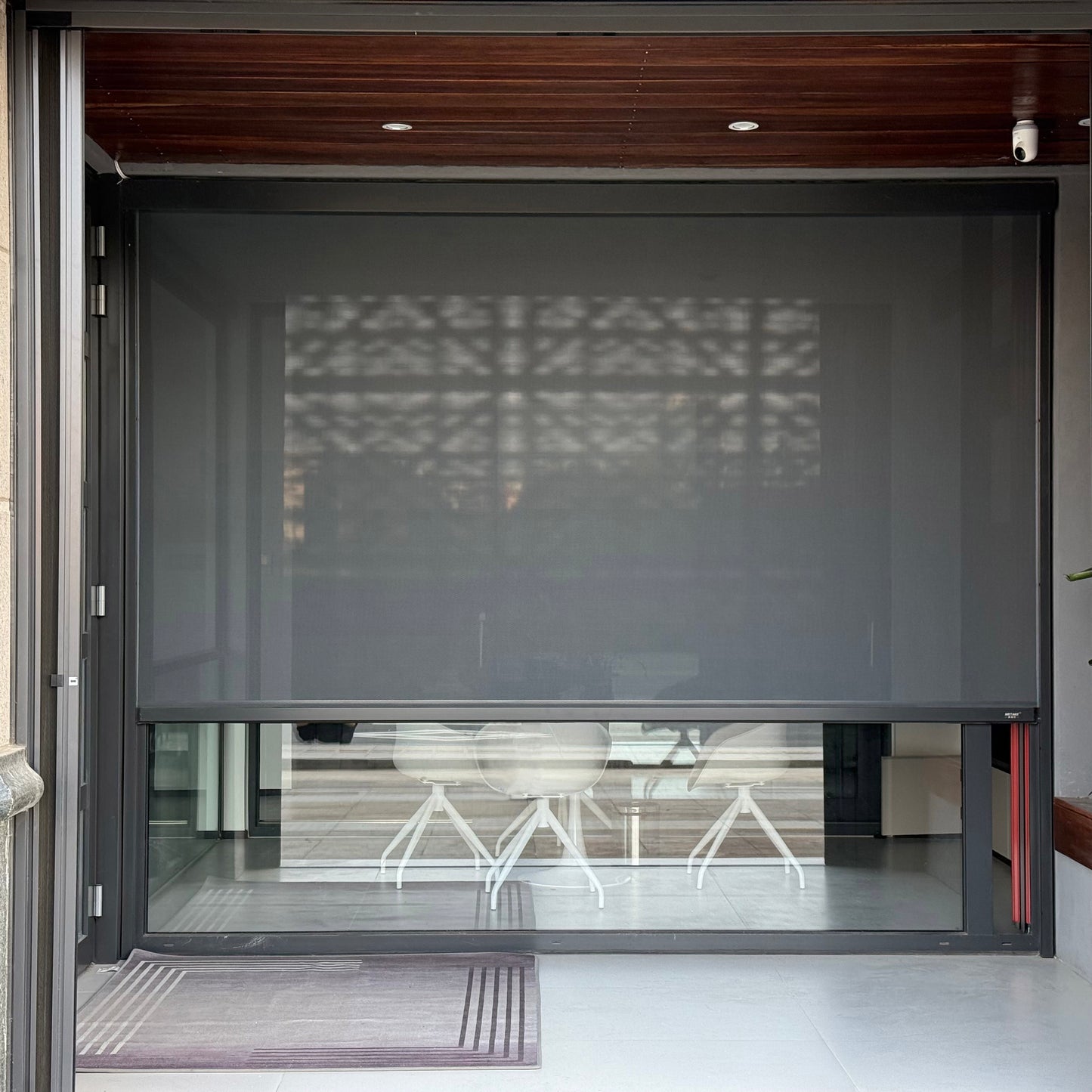 Electric Power Solar Screen