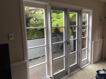 Moore Deckard Japanese Style Central Opening Folding Retractable Screen Doors With Alloy Aluminum Frame And Fiberglass Mesh Screen